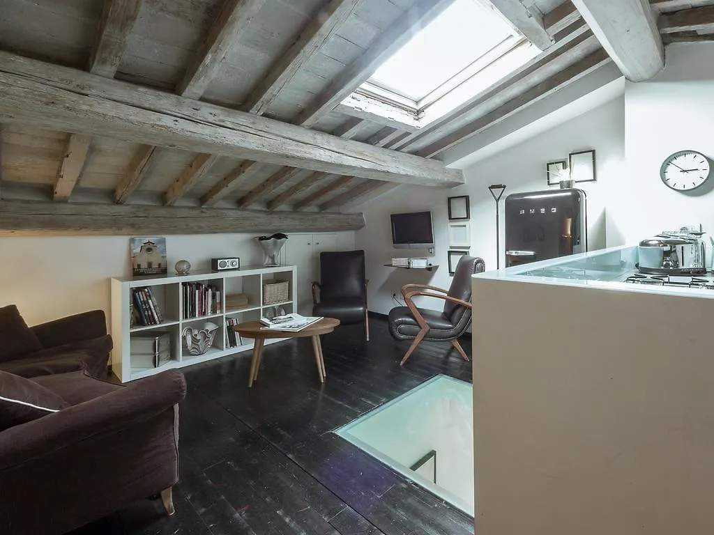 Apartments Florence-Floroom Pavone 0*, Florence