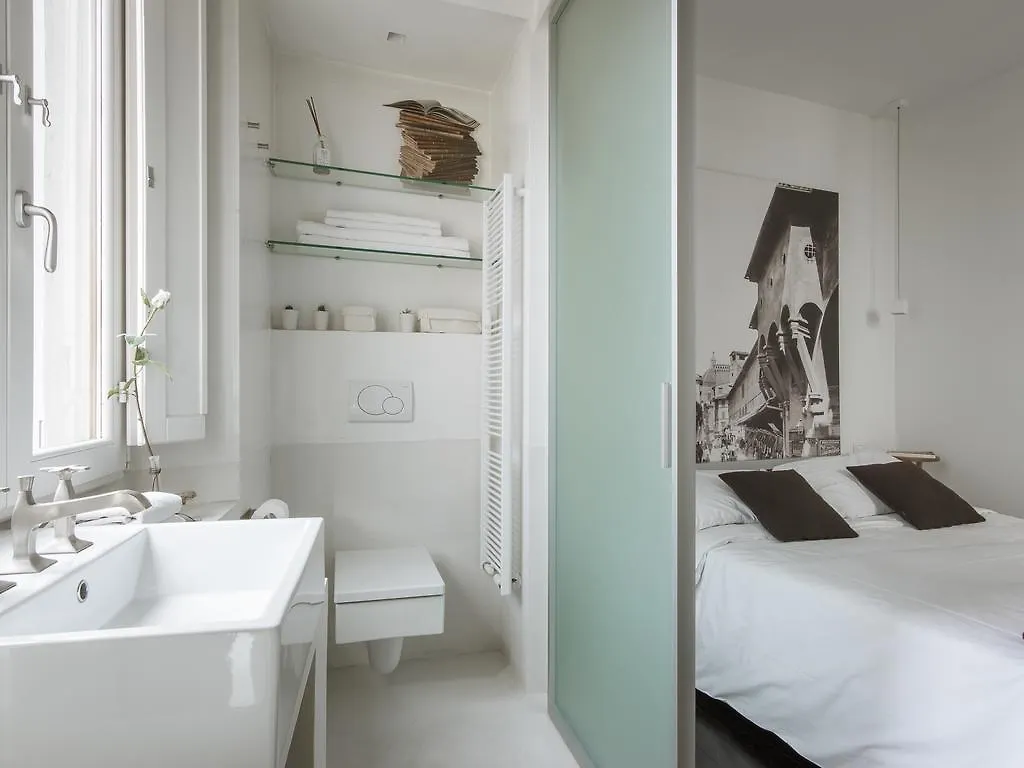 Apartments Florence-Floroom Pavone 0*, Florence